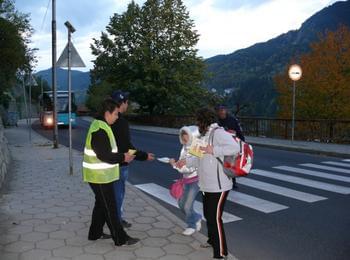 Кампания “ЗЕБРА”, посветена на пешеходната безопасност, провеждат РЗИ и ОД МВР – Смолян