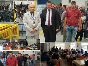 Над 50 души от Неделино заедно с кмета Боян Кехайов посетиха фирма ТЕКЛАС
