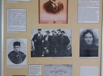 Библиотеката подреди изложба посветена на 150 години отрождението на Гоце Делчев