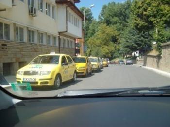 Таксиметрови шофьори от Смолян също се включват в протеста