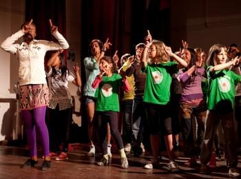 Децата от лятната театрална академия ще се представят с мултимедиен концерт в Смолян 