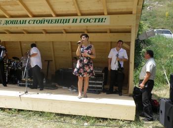 Даниела Дариткова: Трябва да работим така, че младите хора да останат в България