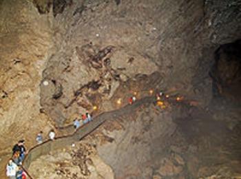 Областният управител предостави пещера “Дяволското гърло” за разпореждане на Българския туристически съюз