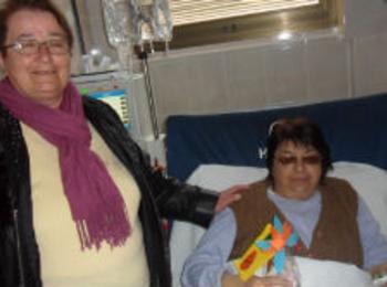За Великден, хора с увреждания и "ДНЕС" поздравиха болните от хемодиализа