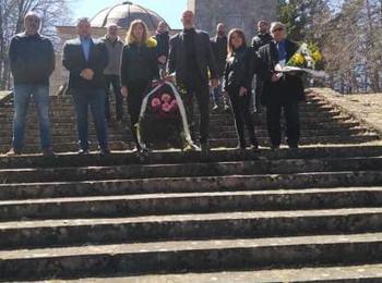 Кандидатите за народни представители от ВМРО отдадоха почит към загиналите в боевете на вр. Средногорец