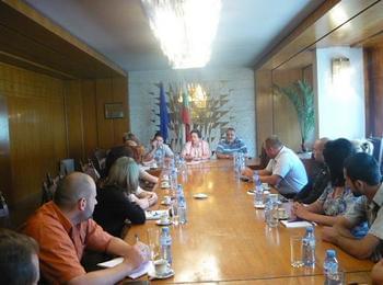 Кметът Дора Янкова се срещна с членовете на ОИК