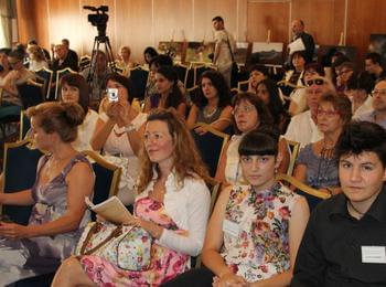 Млади фотографи и гайдари участваха в конференция в София