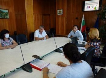 Проведе се публично обсъждане във връзка с намерението на Община Златоград да поеме дългосрочен общински дълг от „Фонд Флаг” 