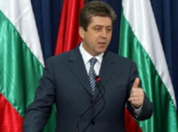 Първанов поиска оставката на министър Дянков