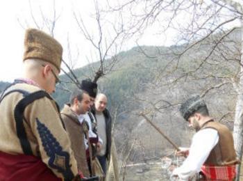 Сдружение „Родопски хайдути” участва във възстановката на събитията от Априлското въстание в Батак