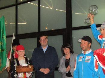 Развълнувани чепеларци посрещнаха Радо Янков на летище София