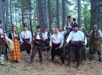Сдружение „Родопски хайдути” проведе втория по рода си хайдушки поход в Родопите