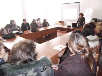 РИО-Смолян проведе работна среща с начални учители от община Доспат