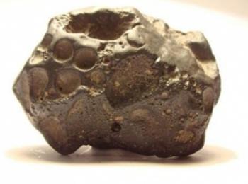 Метеорит на 4 милиарда години намериха спелеолози край Девин