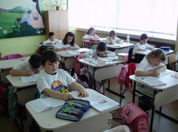 Близо 2300 деца в Смолянско са обхванати в целодневна форма на обучение