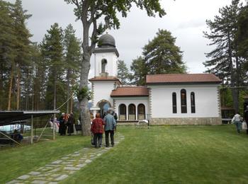     Параклисът "Св. Спас" над Райково ще отбележи храмов празник утре