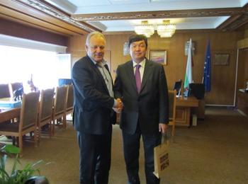 Кметът Николай Мелемов  прие посланика на Казахстан Темиртай Избастин