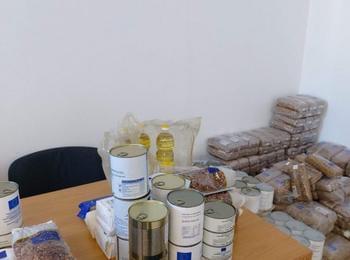 В община Доспат започна раздаването на хранителните продукти на БЧК