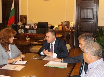 Министър Найденов ще защити българските производители на ориенталски тютюн