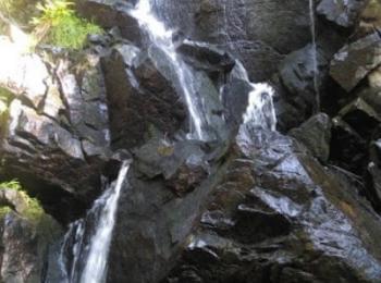  Водопадът в Късак привлича туристи