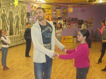 Звезда от Dancing Stars ще обучава шампиони по състезателни танци в Смолян