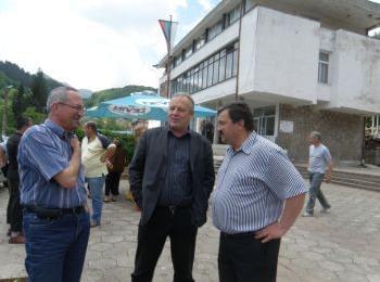 Депутатът от ГЕРБ–Смолян Николай Мелемов присъства на „Предой” в село Арда