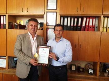  Кметът на Златоград получи отличие „Кмет на годината” в категория КИН