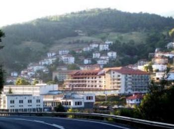 Два договора за рехабилитация на общински пътища подписаха в Баните