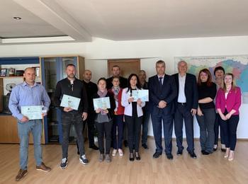 Наградиха участниците в  конкурса  „Годишни награди за работодател, инвестирал в здравословни и безопасни условия на труд в област Смолян“   
