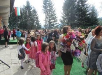 Всички училища в област Смолян са готови да започнат новата учебна година