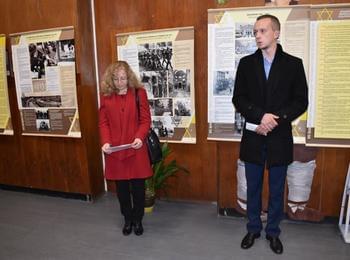 Откриха документална изложба за съдбата на българските евреи в читалището в Чепеларе