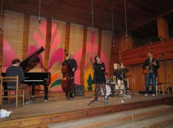 Ученици от Широка лъка и Смолян слушаха джаз в сърцето на Родопите