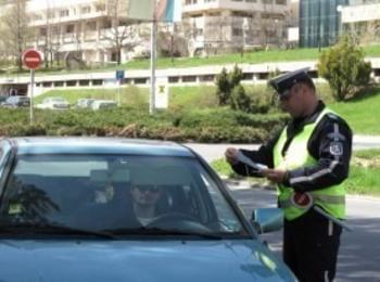 Полицията в Девин и Мадан спипаха петима шофьори без книжка