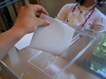 Броят наново бюлетините от изборите в Неделино