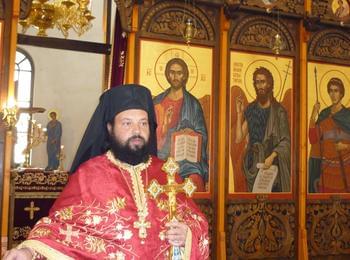 Празнични  св. литургии архимандрит Висарион ще  отслужи  в три църкви – в Смолян, Манастира и Пампорово