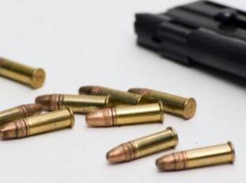 6516 боеприпаси за неогнестрелно оръжие откриха в магазин