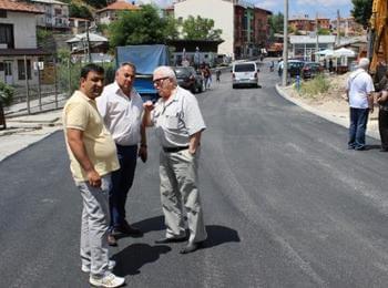 Кметът на община Доспат и представител от АПИ провериха на място асфалтирането на ул."Тракия"