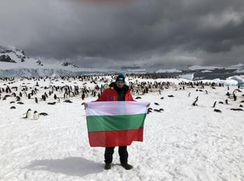С българското знаме Петър Стойчев направи първа тренировка на Антарктида