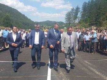  Хайри Садъков на церемонията по откриване на пътя Крайна-Долен: Когато ДПС поеме ангажимент, нещата се случват