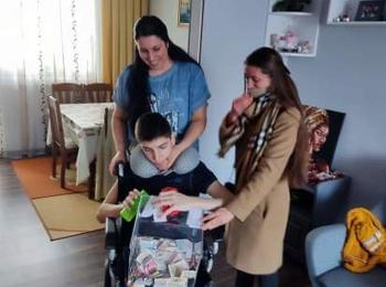 Над 2 200лв. събра благотворителната инициатива в помощ на Александър Сираков