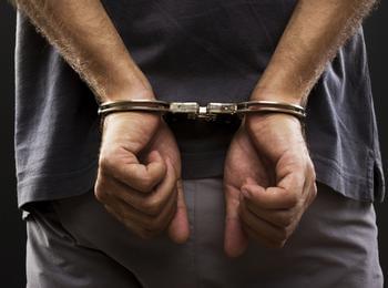 10 денонощия арест за 33-годишен смолянчанин обиждал и псувал граждани и полиция