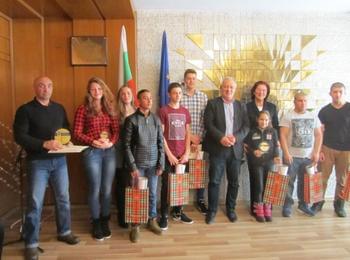17 състезатели и четирима треньори са номинирани за “Спортист и треньор на 2018 г.” на община Смолян