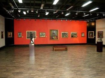 Уредниците от Художествената галерия в Смолян подредиха изложба 