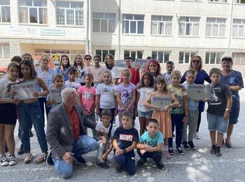 Инициативата „Равен старт“ на Schwarz IT България осигури 60 лаптопа за училища в пет села от Смолянския регион