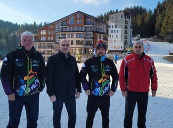Министър Димитров участва в официалното откриване на ски сезона в Пампорово