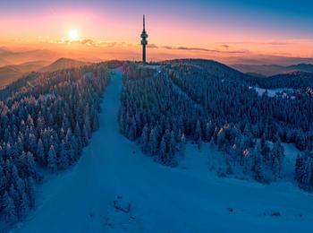 Зимният сезон отбеляза 23% повече туристи в България от рекордните стойности преди пандемията