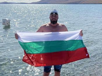 Петър Стойчев спечели историческото състезание в езерото Хьовсгьол в Монголия