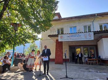 Зам.-областният управител Зарко Маринов поздрави домакините и гостите на XXI-то издание на празника на смилянския фасул