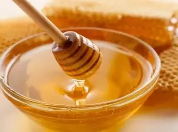 По-слаба е реколтата от пчелен мед в Смолянско заради климатичните аномалии
