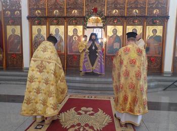 Епископ Висарион възглави Тържествена Рождественска св. Литургия в храм „Св. Висарион Смоленски”